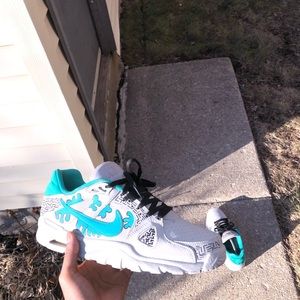 Men’s Nike custom sz 10.5